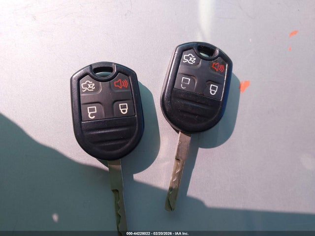 3FADP4BJ1JM135261 Ford FIESTA SE