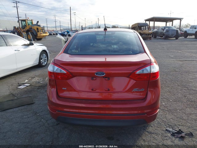 3FADP4BJ1JM135261 Ford FIESTA SE