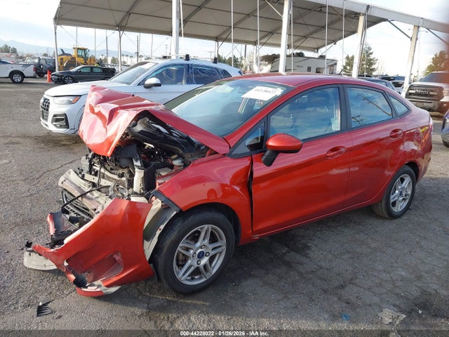 3FADP4BJ1JM135261 Ford FIESTA SE