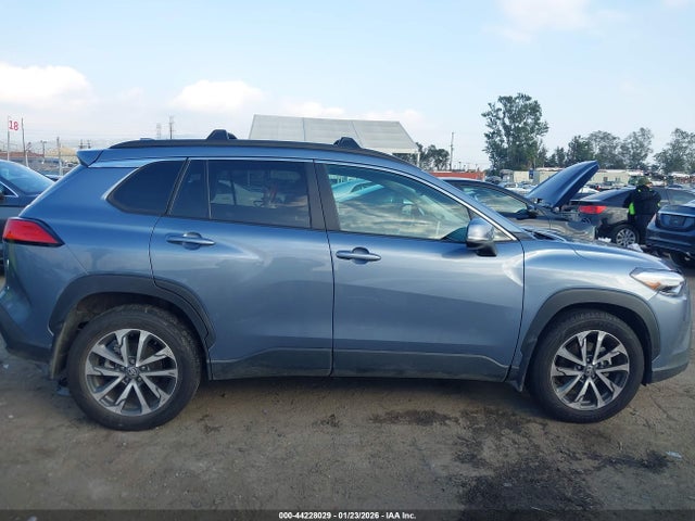 Toyota Corolla Cross Xle 2024 7MUDAABG6RV082637 Image 13