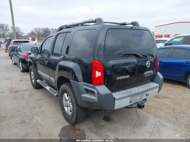 2011 NISSAN XTERRA 5N1AN0NW9BC504899 Photo 2
