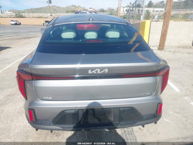 3KPFW4DE1SE144690 KIA K4 Gt-line