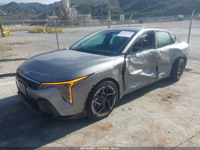 3KPFW4DE1SE144690 KIA K4 Gt-line