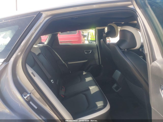 3KPFW4DE1SE144690 KIA K4 Gt-line
