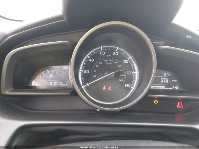 3MYDLBYV3KY507618 Toyota YARIS LE