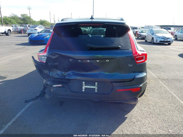 YV4AC2HM9N2777946 Volvo Xc40 T4 R-design