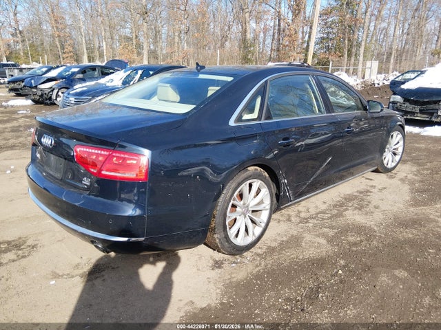 2011 AUDI A8 L WAURVAFD3BN005589 Photo 3