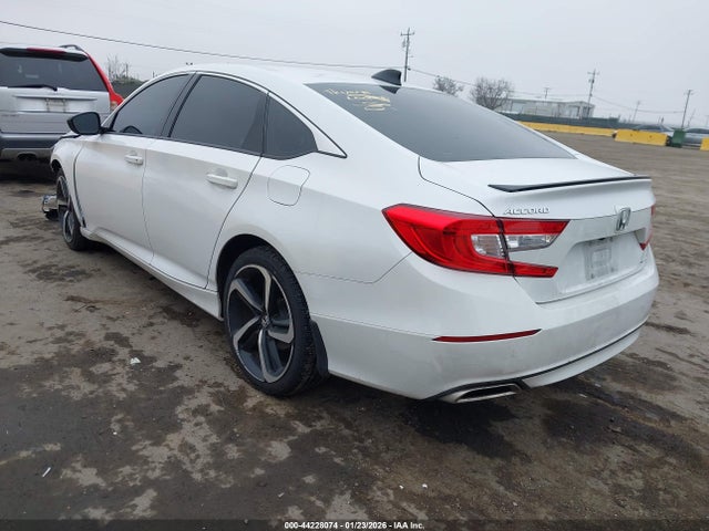 1HGCV1F3XNA031975 Honda Accord Sport