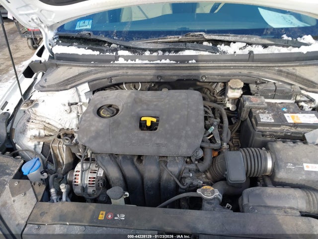 Hyundai Elantra Value Edition 2019 5NPD84LF5KH418920 Image 10
