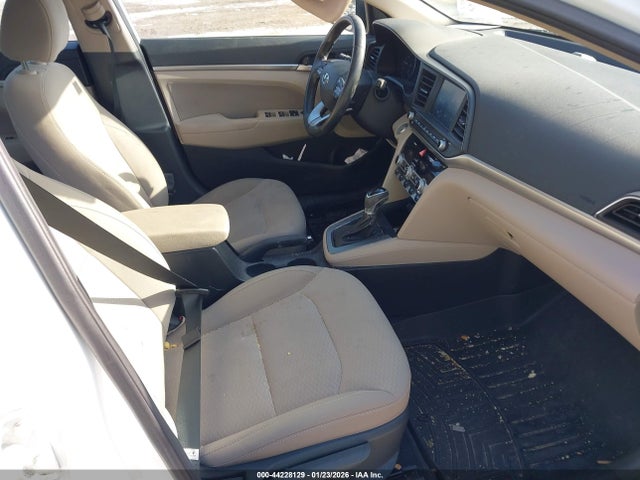 Hyundai Elantra Value Edition 2019 5NPD84LF5KH418920 Image 5