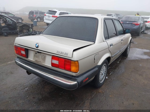 1988 BMW 325 WBAAE6400J8823904 Photo 3