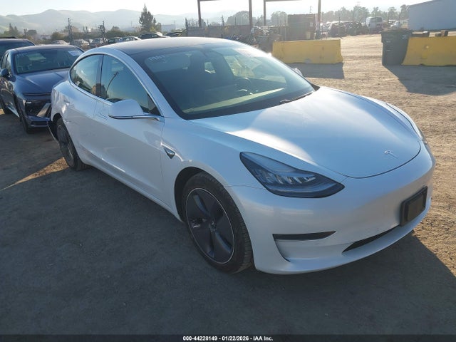 2019 TESLA MODEL 3 5YJ3E1EB2KF511356 Photo 0