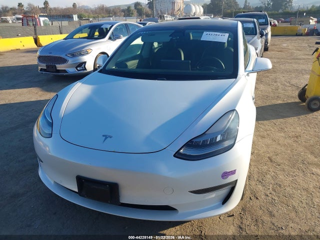 Tesla Model 3 Long Range/performance 2019 5YJ3E1EB2KF511356 Image 12