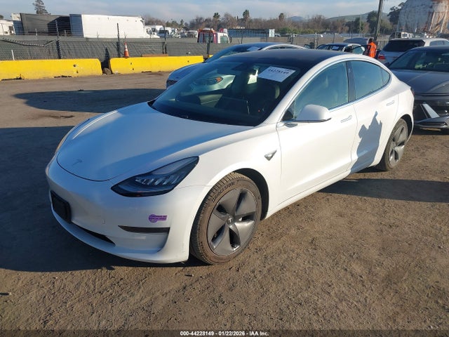 2019 TESLA MODEL 3 5YJ3E1EB2KF511356 Photo 1