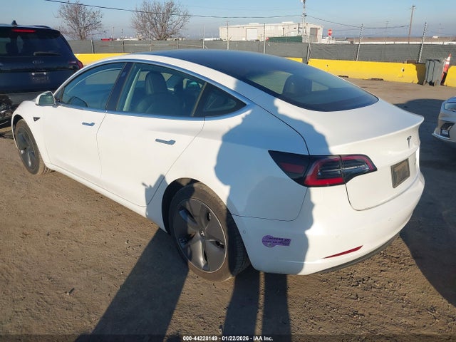 2019 TESLA MODEL 3 5YJ3E1EB2KF511356 Photo 2