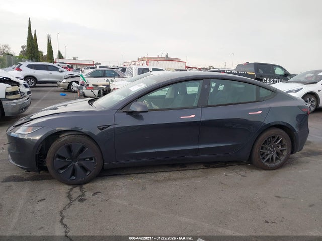 44228237 :رقم المزاد ، 5YJ3E1EA9SF987580 vin ، 2025 Tesla Model 3 Long Range Rear-wheel Drive/standard Rear-wheel Drive مزاد بيع