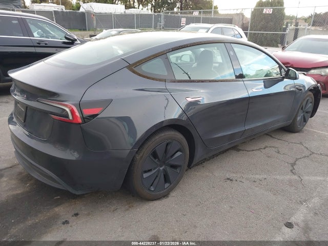 2025 TESLA MODEL 3 5YJ3E1EA9SF987580 Photo 3