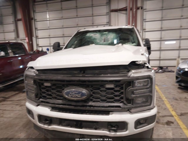 44228238 :رقم المزاد ، 1FT8W3BT5REE65061 vin ، 2024 Ford F-350 Xl مزاد بيع