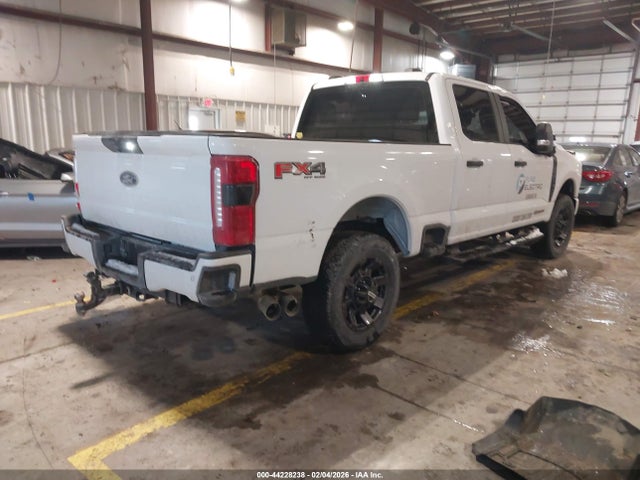 44228238 :رقم المزاد ، 1FT8W3BT5REE65061 vin ، 2024 Ford F-350 Xl مزاد بيع