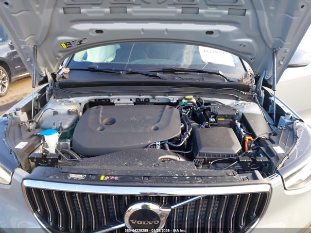 2025 VOLVO XC40 YV4L12UJXS2568110 Photo 9