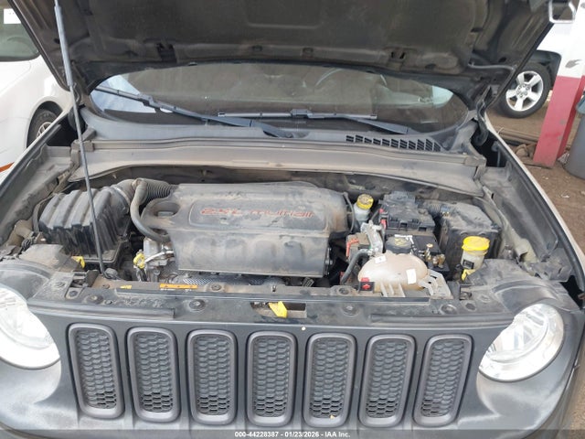 Jeep Renegade Trailhawk 2016 ZACCJBCT0GPC84942 Image 9