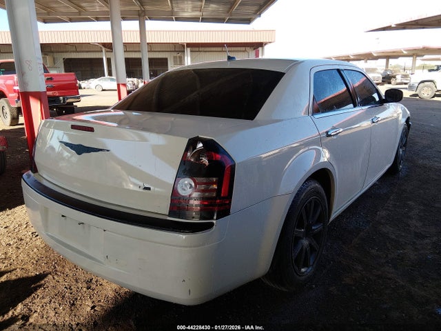 2008 CHRYSLER 300 2C3KA33GX8H258036 Photo 3