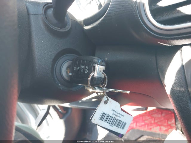 KM8K12AA9KU284132 Hyundai Kona Se