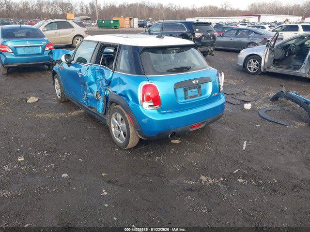 2017 MINI HARDTOP WMWXU1C38H2F78054 Photo 2