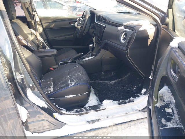 2019 TOYOTA COROLLA 2T1BURHE0KC237842 Photo 4