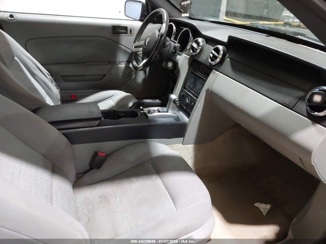 2007 FORD MUSTANG 1ZVFT84NX75235800 Photo 4