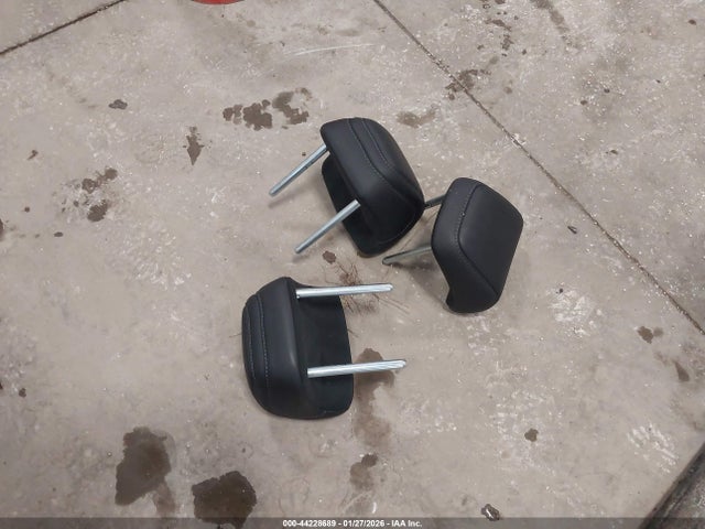 44228689 :رقم المزاد ، 3MVDMBBM0PM571303 vin ، 2023 Mazda Cx-30 2.5 S Select مزاد بيع