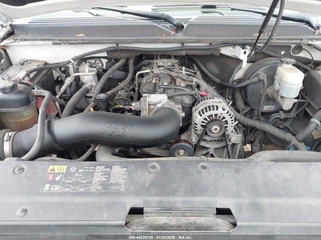 44228725 :رقم المزاد ، 3GNMCEE08BG365739 vin ، 2011 Chevrolet Avalanche 1500 Ls مزاد بيع