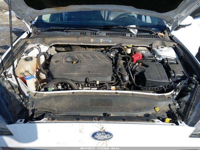 3FA6P0HD3JR130410 Ford FUSION SE
