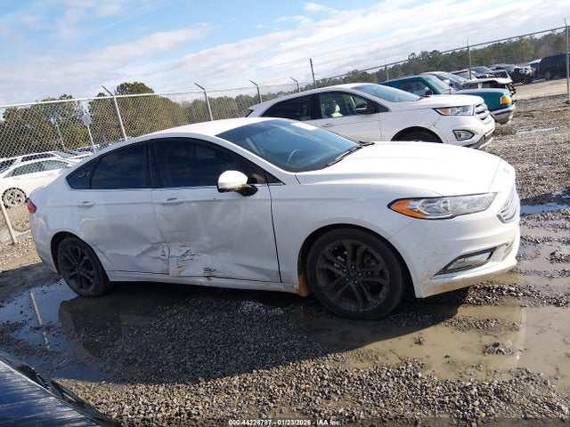3FA6P0HD3JR130410 Ford FUSION SE