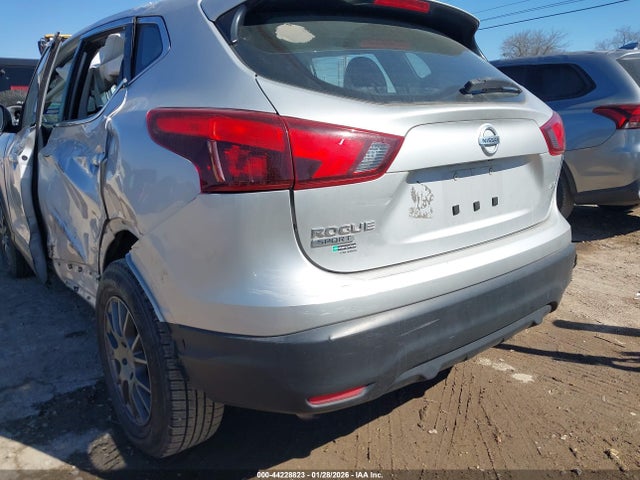 JN1BJ1CR5KW349891 Nissan Rogue Sport S