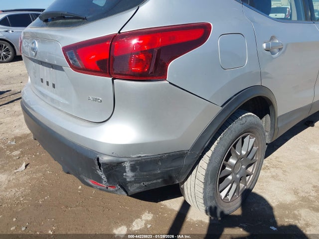 JN1BJ1CR5KW349891 Nissan Rogue Sport S