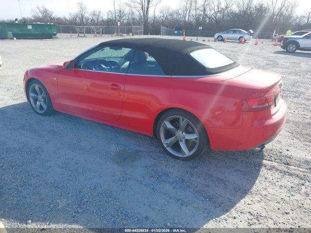 2010 AUDI A5 WAUWFAFHXAN011634 Photo 2