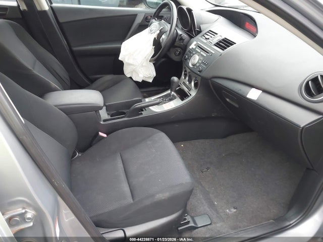 Продаж на аукціоні авто 2011 Mazda Mazda3 I Sport, vin: JM1BL1UG8B1474630, номер лоту: 44228871