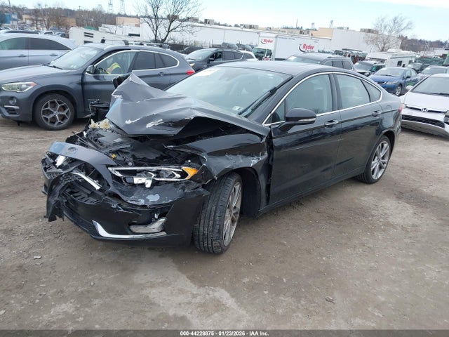 Ford Fusion Titanium 2019 3FA6P0D90KR120985 Image 2
