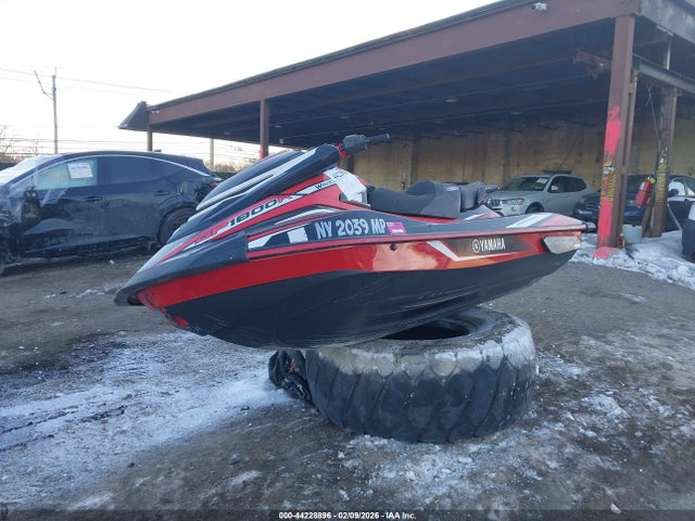 YAMA2027J819 Yamaha Personal Watercraft