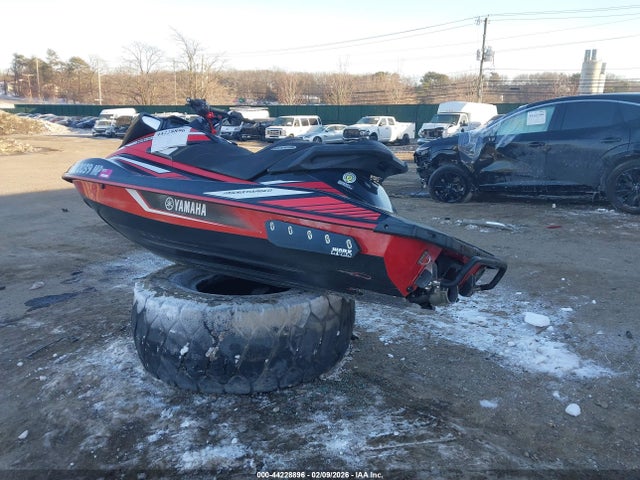 YAMA2027J819 Yamaha Personal Watercraft