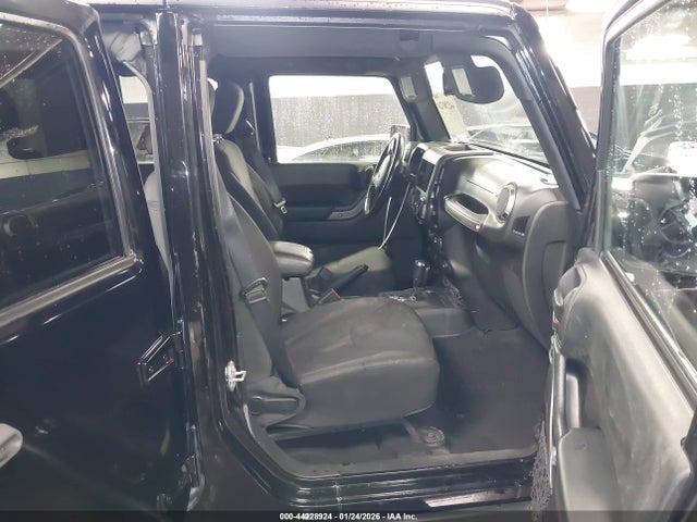 44228924 :رقم المزاد ، 1C4BJWDG4GL188157 vin ، 2016 Jeep Wrangler Unlimited Willys Wheeler مزاد بيع