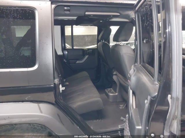 44228924 :رقم المزاد ، 1C4BJWDG4GL188157 vin ، 2016 Jeep Wrangler Unlimited Willys Wheeler مزاد بيع