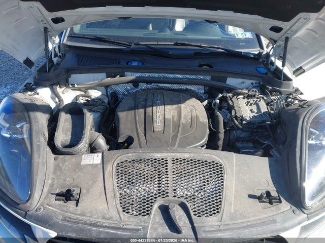 2019 PORSCHE MACAN WP1AA2A53KLB01153 Photo 9