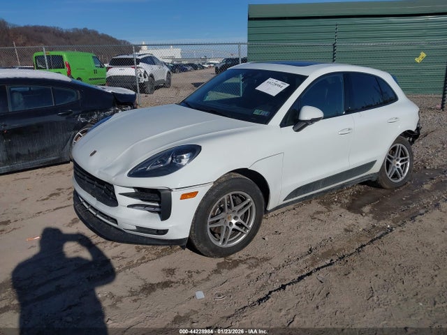 2019 PORSCHE MACAN WP1AA2A53KLB01153 Photo 1