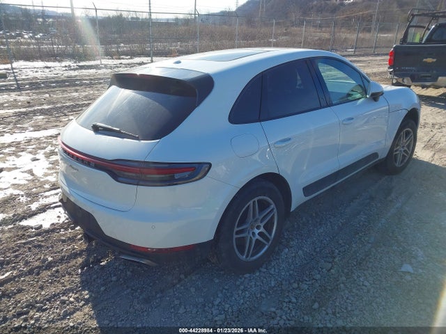 2019 PORSCHE MACAN WP1AA2A53KLB01153 Photo 3