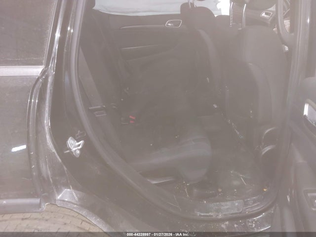 1C4RJFAG9GC441427 Jeep Grand Cherokee Laredo