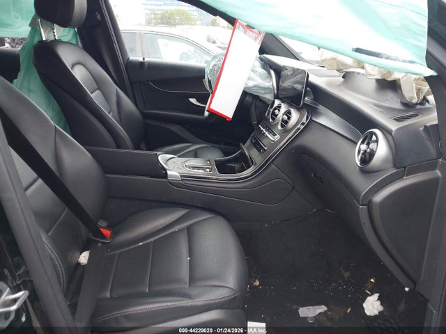 W1N0G8EB2NG103643 Mercedes-Benz Glc 300 4matic Suv