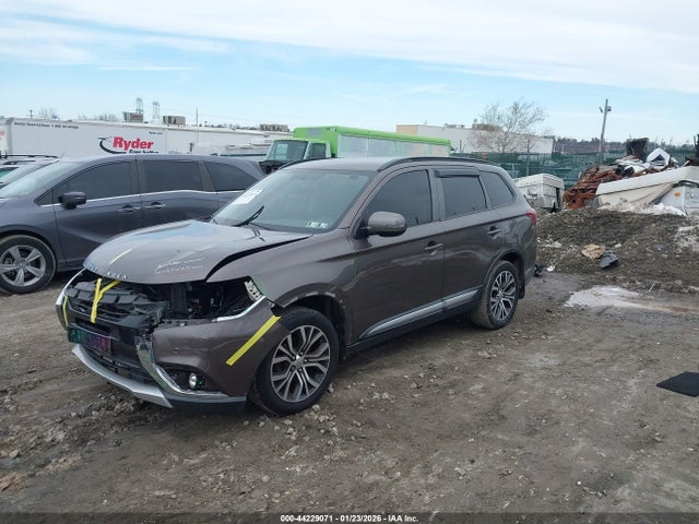 JA4AZ3A35GZ062773 Mitsubishi Outlander Sel