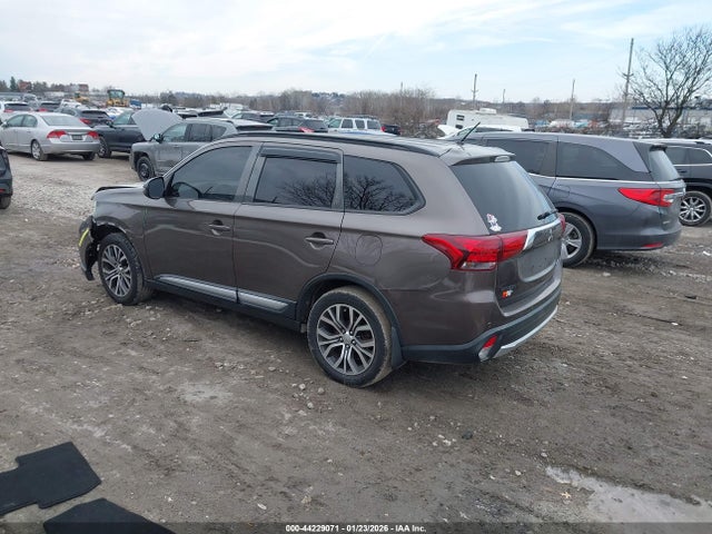 JA4AZ3A35GZ062773 Mitsubishi Outlander Sel